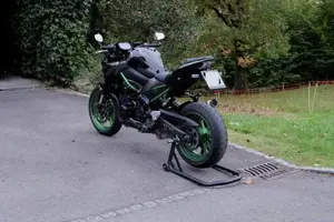 Kawasaki Z900 A2 A 2023 Bild 10