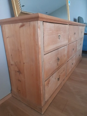 Sehr schöne Holzkommode