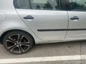 Golf V 1.9 Tdi 110 PS Baujahr:03:2004+4 Monat Bild 2