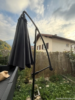 Ampelschirm für Garten oder Terrasse Bild 2