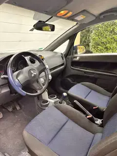 Verkaufe Mitsubishi Colt 230 Modell 3dr 1,1MP, 3-Türer Bild 5