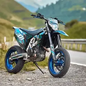 Husqvarna 701 Supermoto - Top gepflegt I viele Extras Bild 3