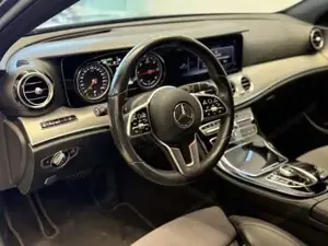 Mercedes-Benz E 300 Bild 10
