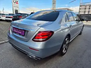 Mercedes-Benz E 220 Bild 16