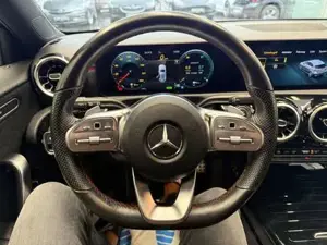 Mercedes-Benz A Bild 8