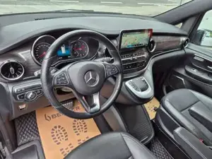 Mercedes-Benz V 220 Bild 15