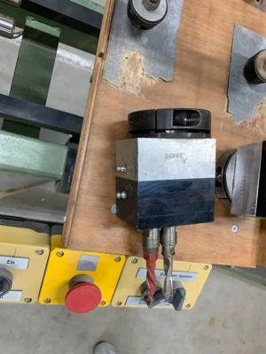 Beidseitige Bohrmaschine Bild 2