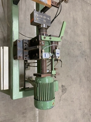 Beidseitige Bohrmaschine Bild 4