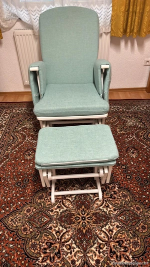 Stillstuhl mit Hocker