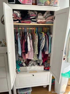 Kinderkleiderschrank  Bild 2