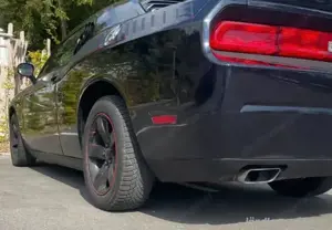 Dodge Challenger SXT PLUS Bild 3