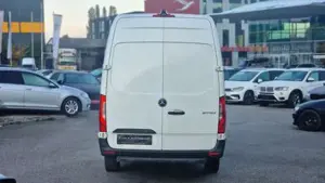 Mercedes-Benz  Bild 7