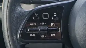 Mercedes-Benz  Bild 14