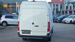 Mercedes-Benz  Bild 8