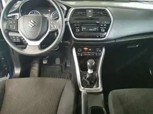 Suzuki S-Cross Bild 8