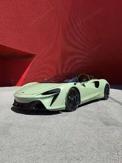 McLaren Artura Bild 2