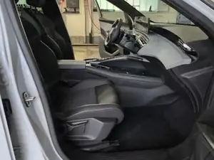 Peugeot 3008 Bild 17