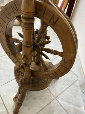 Funktionsfähigen Spinnrad  Bild 3