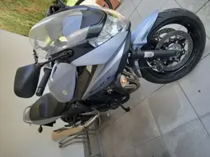 Bandit 650 s mit 2880 km Bild 2