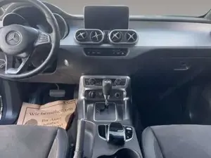 Mercedes-Benz X Bild 11