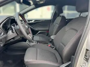 Ford Focus Lim. 1.0 ST-Line/LED/RFK/NAV/19Z/ 92 kW (125 PS... Bild 7