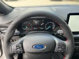 Ford Focus Lim. 1.0 ST-Line/LED/RFK/NAV/19Z/ 92 kW (125 PS... Bild 8