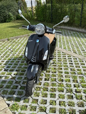 Vespa Primavera 50 4T 3V Bild 3