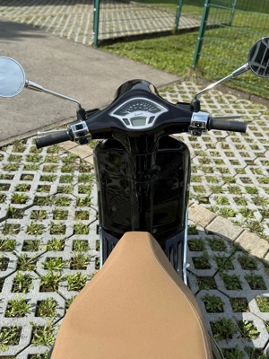 Vespa Primavera 50 4T 3V Bild 6