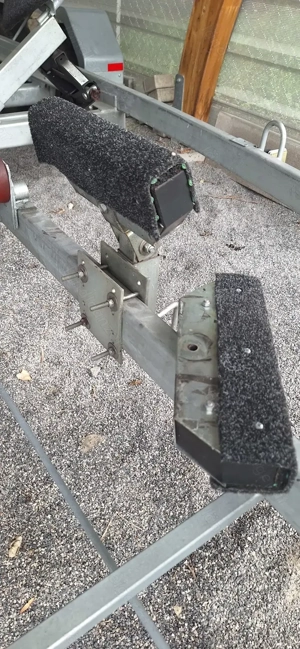 Kielstütze, Spindelstütze, Bootsstütze, Bootsanhänger Bild 3