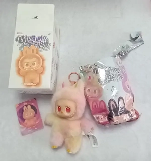 Labubu Pop Mart The Monsters Big Into Energy Loyalty Bild 4