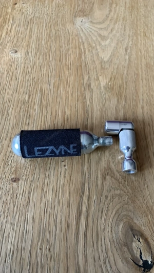 Fahrradpumpe - Lezyne trigger drive co2 pumpenkopf mit co2 kartusche 16 g Bild 4