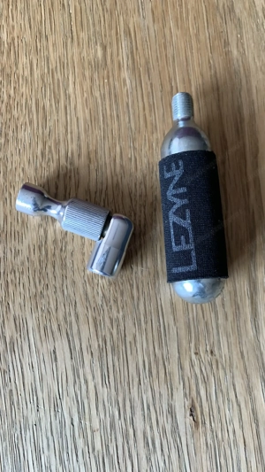 Fahrradpumpe - Lezyne trigger drive co2 pumpenkopf mit co2 kartusche 16 g Bild 5