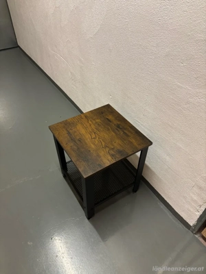 Regal Tisch Bild 2