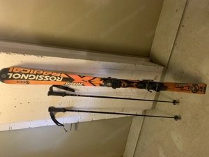 Ski + Stöcke + Helm + Skibrille Bild 2