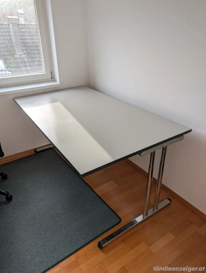 Schreibtisch 180x100 cm