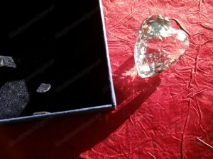 weißes Swarovski Herz Bild 2 weißes Swarovski Herz Bild 2