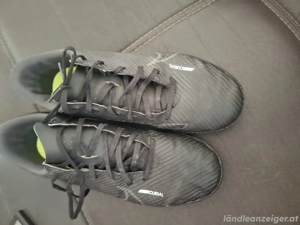 Nike Fussball Hallenschuhe Bild 2