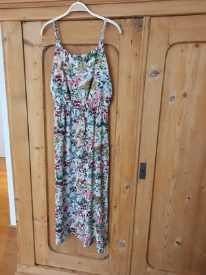 Verschiedene Damenkleider - Größe 34 Bild 7