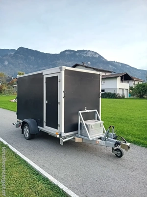 Wiola Kofferanhänger   Top Zustand mit viel Zubehör!