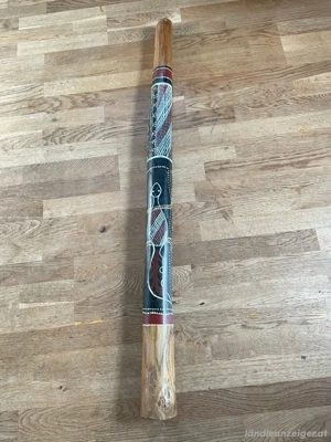 Digeridoo Instrument Bild 3
