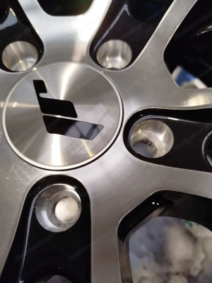 Set-JR#437   Japan Racing JR28 Felgenset Bild 3