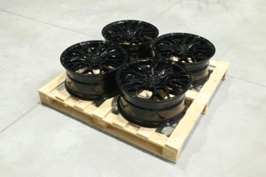 Set-CVR#96   Japan Racing CVR1 Felgenset