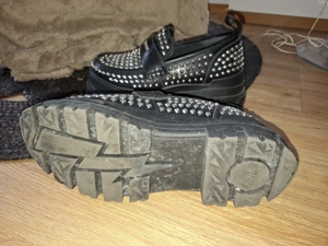 Originale Baffalo Schuhe (Loafer), Schwarz,Silber,Nieten  Bild 5