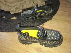 Originale Baffalo Schuhe (Loafer), Schwarz,Silber,Nieten  Bild 2