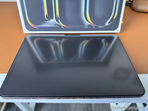 iPad Pro 11 Zoll M4 WiFi 256 GB Space Black Mit Apple Pencil Und Magic Keyboard