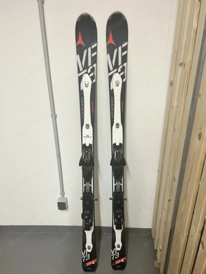 Atomic Ski 154 cm mit Bindung