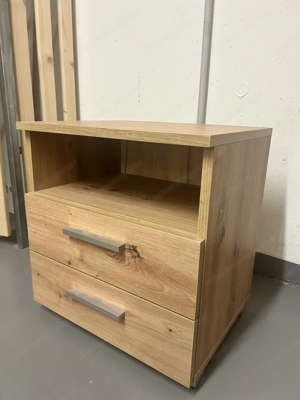 Nachtkästchen Holz Bild 2
