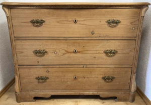 original antike Weichholz Kommode über 100 Jahre Biedermeier wegen Umzug zu verkaufen Bild 6