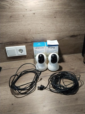 2x Überwachungskamera WIFI 