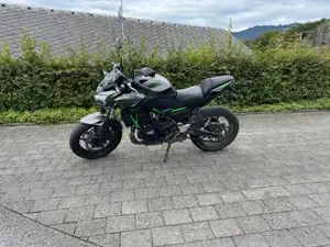 Kawasaki Z650 Bild 5